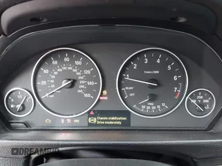 2016 BMW 3 Series 320i with VIN WBA8E1G5XGNU10049, listed as a IAAI auction lot 41993849 with 88,022 mi miles and . Bid and sale history available at carsss.com. Image 14.