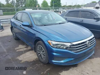 2019 Volkswagen Jetta S z VIN 3VWC57BU4KM212243, wystawiony jako IAAI lot #42103957 z przebiegiem 72 434 mil mil oraz . Historia ofert i sprzedaży dostępna na DreamBid. Obrazek 1.