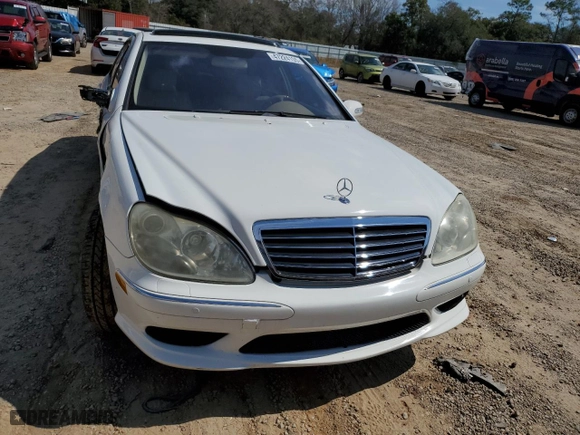 2006 Mercedes-Benz S-Class 5.0L with VIN WDBNG75JX6A484109, listed as a Copart auction lot 47224105 with 0 mi miles and Salvage Title. Bid and sale history available at carsss.com. Image 5.