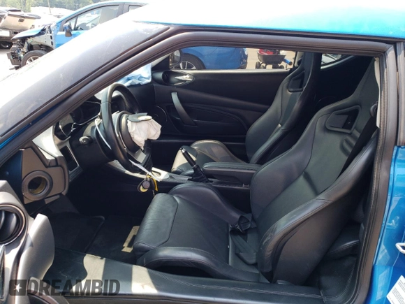 2011 Lotus Evora 2+2 z VIN SCCLMDTU3BHA11314, wystawiony jako Copart lot #63986534 z przebiegiem 55 623 mil mil oraz Czysty tytuł • Clean title. Historia ofert i sprzedaży dostępna na DreamBid. Obrazek 7.