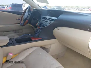 2010 Lexus RX 350 z VIN JTJZK1BA6A2406283, wystawiony jako IAAI lot #42212441 z przebiegiem 205 093 mil mil oraz . Historia ofert i sprzedaży dostępna na DreamBid. Obrazek 5.