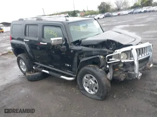 2006 Hummer H3 with VIN 5GTDN136968127972, listed as a IAAI auction lot 41958066 with 248,801 mi miles. Bid and sale history available at carsss.com. Image 1.