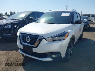2020 Nissan Kicks SR z VIN 3N1CP5DV4LL485202, wystawiony jako IAAI lot #42195025 z przebiegiem 44 528 mil mil oraz . Historia ofert i sprzedaży dostępna na DreamBid. Obrazek 17.