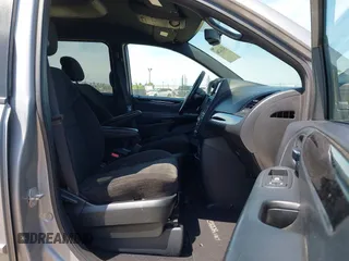 2016 Dodge Grand Caravan SE with VIN 2C4RDGBG5GR348133, listed as a IAAI auction lot 42162266 with 108,658 mi miles and . Bid and sale history available at DreamBid. Image 5.