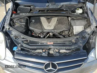 2010 Mercedes-Benz R 350 with VIN 4JGCB2FE6AA106188, listed as a Copart auction lot 74024274 with Not Provided miles and Salvage Title. Bid and sale history available at carsss.com. Image 12.