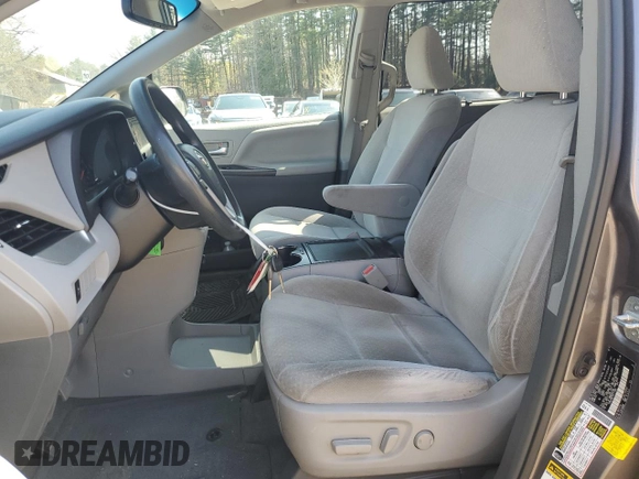 2017 Toyota Sienna LE Auto Access Seat with VIN 5TDKZ3DC7HS771388, listed as a Copart auction lot 54511395 with 205,626 mi miles and Clean Title. Bid and sale history available at DreamBid. Image 7.