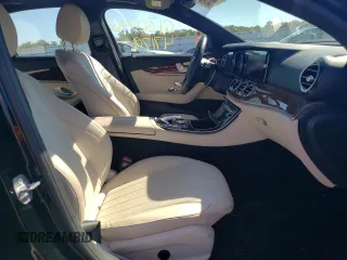 2018 Mercedes-Benz E-Class E 300 with VIN WDDZF4KB3JA418209, listed as a Copart auction lot 61307462 with 47,149 mi miles. Bid and sale history available at carsss.com. Image 5.