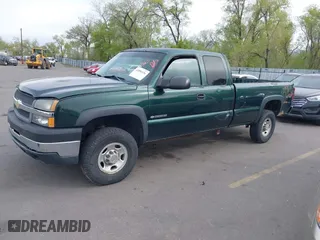 2004 Chevrolet Silverado 2500 LS with VIN 1GCGK29U84E311873, listed as a IAAI auction lot 42096136 with 268,581 mi miles. Bid and sale history available at carsss.com. Image 17.
