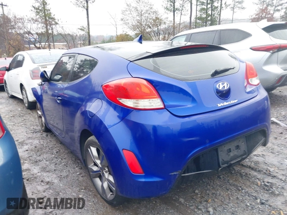 2012 Hyundai Veloster w/Gray Int z VIN KMHTC6AD4CU071378, wystawiony jako IAAI lot #41010560 z przebiegiem 158 208 mil mil oraz . Historia ofert i sprzedaży dostępna na DreamBid. Obrazek 3.