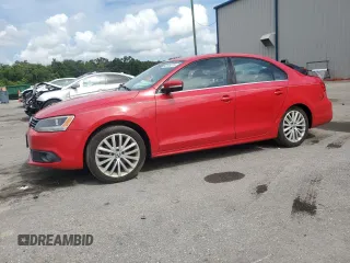 2011 Volkswagen Jetta SEL with VIN 3VWLZ7AJXBM375295, listed as a Copart auction lot 62606275 with 191,119 mi miles and Salvage title. Bid and sale history available at DreamBid. Image 1.