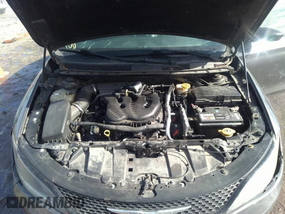 2015 Chrysler 200 S with VIN 1C3CCCBGXFN515782, listed as a IAAI auction lot 41639282 with 138,747 mi miles. Bid and sale history available at carsss.com. Image 10.