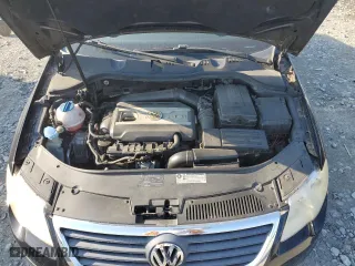 2010 Volkswagen Passat Sedan Komfort with VIN WVWJK7AN7AE143873, listed as a Copart auction lot 72376954 with 79,711 mi miles and Clean Title. Bid and sale history available at carsss.com. Image 11.