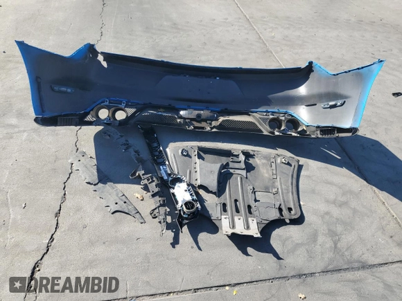 2017 Ford Mustang Shelby GT350 z VIN 1FA6P8JZ5H5522211, wystawiony jako Copart lot #72818134 z przebiegiem Nie podano mil oraz Szkoda całkowita • Salvage title. Historia ofert i sprzedaży dostępna na DreamBid. Obrazek 14.