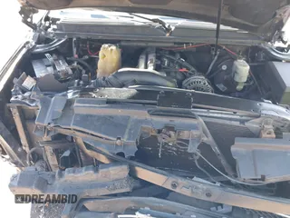 2007 Chevrolet Suburban LT with VIN 3GNFK16357G166135, listed as a IAAI auction lot 41880000 with 229,465 mi miles and . Bid and sale history available at DreamBid. Image 10.