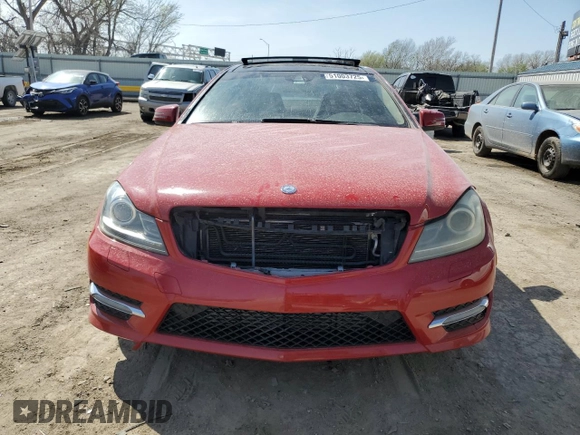 2012 Mercedes-Benz C 250 с VIN WDDGJ4HB9CF787885, выставлен на аукционе Copart как лот 51003725 с пробегом 178 975 миль миль и Списание • Salvage title. История ставок и продаж доступна на DreamBid. Изображение 5.