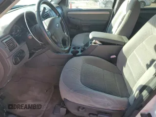 2004 Ford Explorer XLT с VIN 1FMDU73K94ZA98101, выставлен на аукционе Copart как лот 75983504 с пробегом 152 126 миль миль и Списание • Salvage title. История ставок и продаж доступна на DreamBid. Изображение 7.