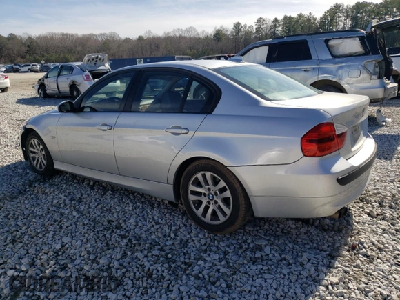 2006 BMW 3 Series 325xi with VIN WBAVD13516KV05787, listed as a Copart auction lot 42367735 with 177,220 mi miles and Salvage Title. Bid and sale history available at carsss.com. Image 2.