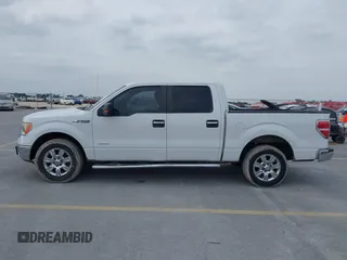 2012 Ford F-150 XL z VIN 1FTFW1CT5CFB41796, wystawiony jako IAAI lot #42109049 z przebiegiem 241 832 mil mil oraz . Historia ofert i sprzedaży dostępna na DreamBid. Obrazek 14.