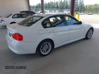 2010 BMW 3 Series 328i xDrive with VIN WBAPK5C58AA649146, listed as a IAAI auction lot 42408311 with 90,944 mi miles and . Bid and sale history available at DreamBid. Image 4.