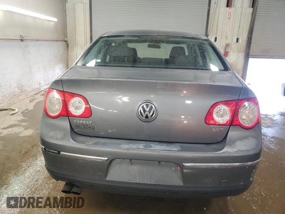 2008 Volkswagen Passat Turbo z VIN WVWJK73C08P045746, wystawiony jako Copart lot #52714265 z przebiegiem 202 420 mil mil oraz Szkoda całkowita • Salvage title. Historia ofert i sprzedaży dostępna na DreamBid. Obrazek 6.
