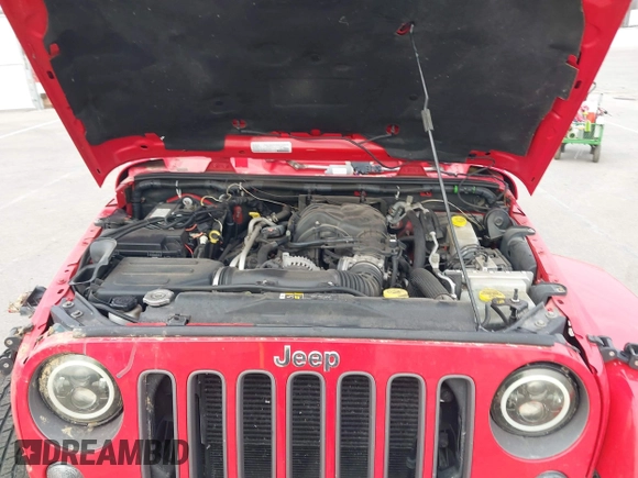 2017 Jeep Wrangler Unlimited 75th Anniversary z VIN 1C4BJWEG6HL575731, wystawiony jako IAAI lot #41704339 z przebiegiem 73 742 mil mil oraz . Historia ofert i sprzedaży dostępna na DreamBid. Obrazek 10.