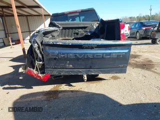 2022 Chevrolet Silverado 1500 RST with VIN 1GCUDEEDXNZ522622, listed as a IAAI auction lot 41363844 with 80,710 mi miles and . Bid and sale history available at DreamBid. Image 16.