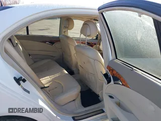 2005 Mercedes-Benz E-Class 3.2L CDI with VIN WDBUF26J75A615933, listed as a IAAI auction lot 41839378 with 124,135 mi miles. Bid and sale history available at carsss.com. Image 8.
