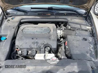 2005 Acura TL with VIN 19UUA66285A067331, listed as a IAAI auction lot 41935617 with 204,935 mi miles. Bid and sale history available at carsss.com. Image 10.