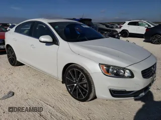 2016 Volvo S60 T5 Drive-E Premier with VIN YV126MFK0G2392154, listed as a Copart auction lot 70422113 with 45,626 mi miles. Bid and sale history available at carsss.com. Image 4.