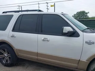 2012 Ford Expedition XLT с VIN 1FMJU1H57CEF46926, выставлен на аукционе IAAI как лот 42200761 с пробегом 256 102 миль миль и . История ставок и продаж доступна на DreamBid. Изображение 13.