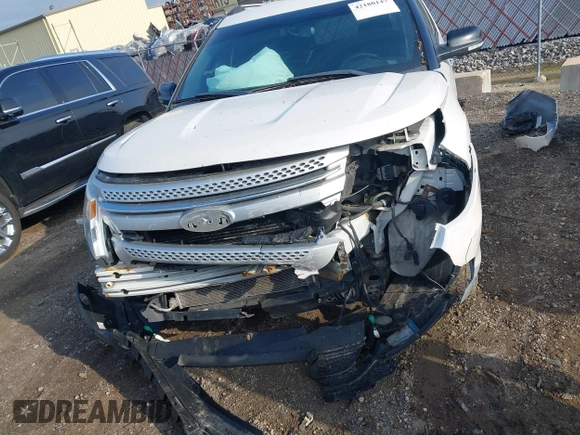 2013 Ford Explorer XLT with VIN 1FM5K7D97DGC88108, listed as a IAAI auction lot 42180147 with 156,905 mi miles and . Bid and sale history available at carsss.com. Image 12.