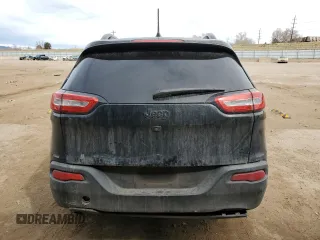2018 Jeep Cherokee Latitude Tech Connect with VIN 1C4PJLCBXJD552982, listed as a Copart auction lot 49945225 with 157,930 mi miles and Salvage title. Bid and sale history available at DreamBid. Image 6.