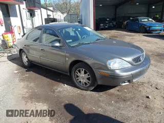 2004 Mercury Sable LS Premium with VIN 1MEHM55S54G607845, listed as a IAAI auction lot 41812758 with 200,883 mi miles. Bid and sale history available at carsss.com. Image 1.