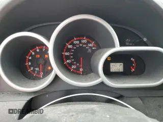 2010 Pontiac Vibe with VIN 5Y2SM6E00AZ420685, listed as a Copart auction lot 42993035 with 111,761 mi miles and Salvage Title. Bid and sale history available at carsss.com. Image 9.