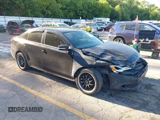 2011 Volkswagen Jetta SE with VIN 3VWBX7AJ2BM325279, listed as a IAAI auction lot 42637543 with 172,054 mi miles and . Bid and sale history available at DreamBid. Image 1.