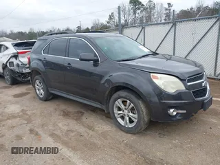 2013 Chevrolet Equinox LT z VIN 2GNFLNE39D6328927, wystawiony jako IAAI lot #41481316 z przebiegiem 240 619 mil mil oraz . Historia ofert i sprzedaży dostępna na DreamBid. Obrazek 1.