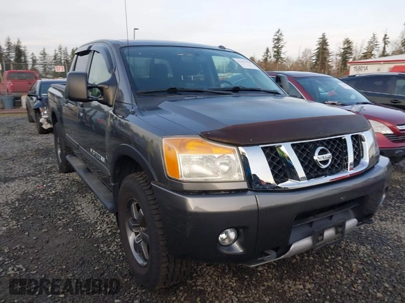 2014 Nissan Titan S with VIN 1N6AA0EC4EN500528, listed as a IAAI auction lot 41323510 with 31,164 mi miles and . Bid and sale history available at DreamBid. Image 1.