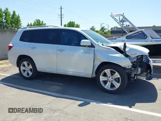 2009 Toyota Highlander Limited с VIN JTEES42AX92114288, выставлен на аукционе IAAI как лот 42508486 с пробегом 137 506 миль миль и . История ставок и продаж доступна на DreamBid. Изображение 13.