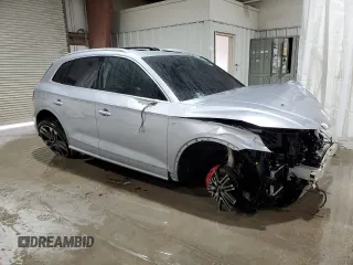 2018 Audi SQ5 Premium Plus with VIN WA1A4AFY7J2151817, listed as a Copart auction lot 80998964 with 51,759 mi miles and Salvage Title. Bid and sale history available at DreamBid. Image 4.