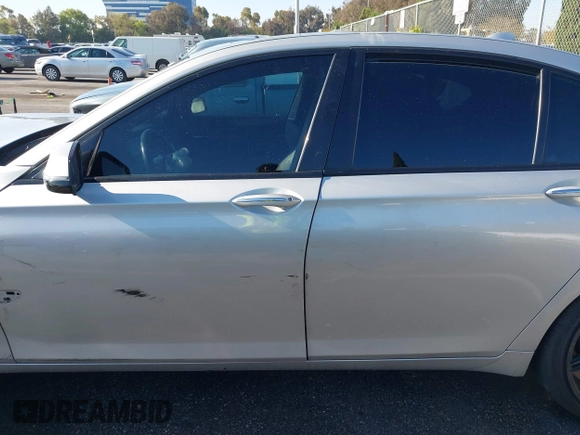 2013 BMW 7 Series 740i with VIN WBAYA6C51DD143836, listed as a IAAI auction lot 39215782 with 176,881 mi miles and . Bid and sale history available at DreamBid. Image 13.