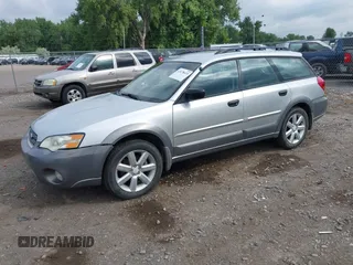 2006 Subaru Legacy Outback z VIN 4S4BP61CX67348917, wystawiony jako IAAI lot #42478619 z przebiegiem 245 538 mil mil oraz . Historia ofert i sprzedaży dostępna na DreamBid. Obrazek 2.