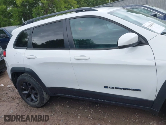 2019 Jeep Cherokee Latitude с VIN 1C4PJMCX9KD476710, выставлен на аукционе IAAI как лот 42447430 с пробегом 136 452 миль миль и . История ставок и продаж доступна на DreamBid. Изображение 13.