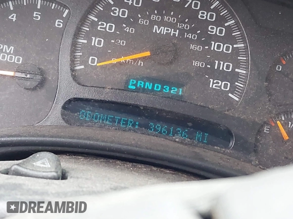 2005 GMC Yukon XL SLT with VIN 1GKEC16Z25J147760, listed as a IAAI auction lot 41220169 with 396,136 mi miles. Bid and sale history available at carsss.com. Image 7.