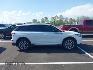 2021 Lincoln Corsair Standard z VIN 5LMCJ1C97MUL04587, wystawiony jako IAAI lot #41985640 z przebiegiem 46 724 mil mil oraz . Historia ofert i sprzedaży dostępna na DreamBid. Obrazek 13.