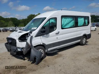 2022 Ford Transit Passenger XL z VIN 1FBAX2C85NKA17809, wystawiony jako Copart lot #53544415 z przebiegiem 17 983 mil mil oraz Szkody całkowita. Historia ofert i sprzedaży dostępna na DreamBid. Obrazek 1.