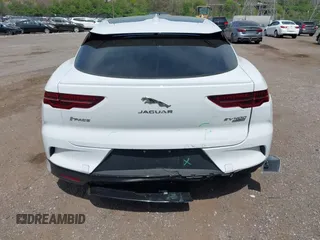 2020 Jaguar I-Pace SE with VIN SADHC2S1XL1F80407, listed as a IAAI auction lot 42033260 with 46,738 mi miles and . Bid and sale history available at DreamBid. Image 17.