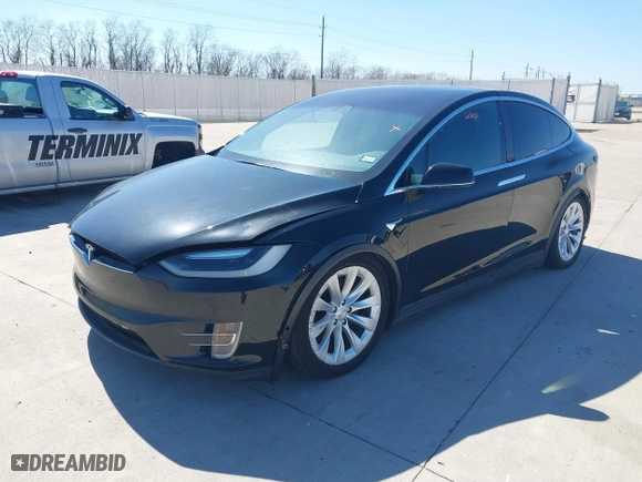 2017 Tesla Model X 90D with VIN 5YJXCAE28HF059140, listed as a IAAI auction lot 41648518 with 1 mi miles. Bid and sale history available at carsss.com. Image 18.