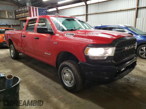 2020 Ram 2500 Tradesman with VIN 3C6UR5HJ2LG210575, listed as a Copart auction lot 46699885 with 161,196 mi miles and Clean Title. Bid and sale history available at carsss.com. Image 4.