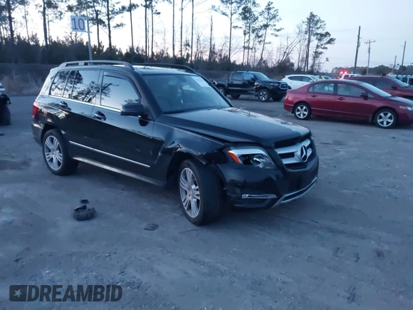 2014 Mercedes-Benz GLK 350 with VIN WDCGG8JB9EG193962, listed as a IAAI auction lot 41443203 with 121,685 mi miles and . Bid and sale history available at DreamBid. Image 1.