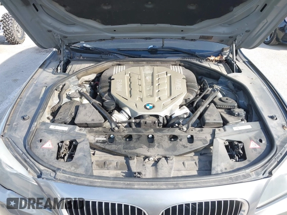 2009 BMW 7 Series 750i с VIN WBAKA83599CY34420, выставлен на аукционе IAAI как лот 41448738 с пробегом 105 141 миль миль и . История ставок и продаж доступна на DreamBid. Изображение 10.